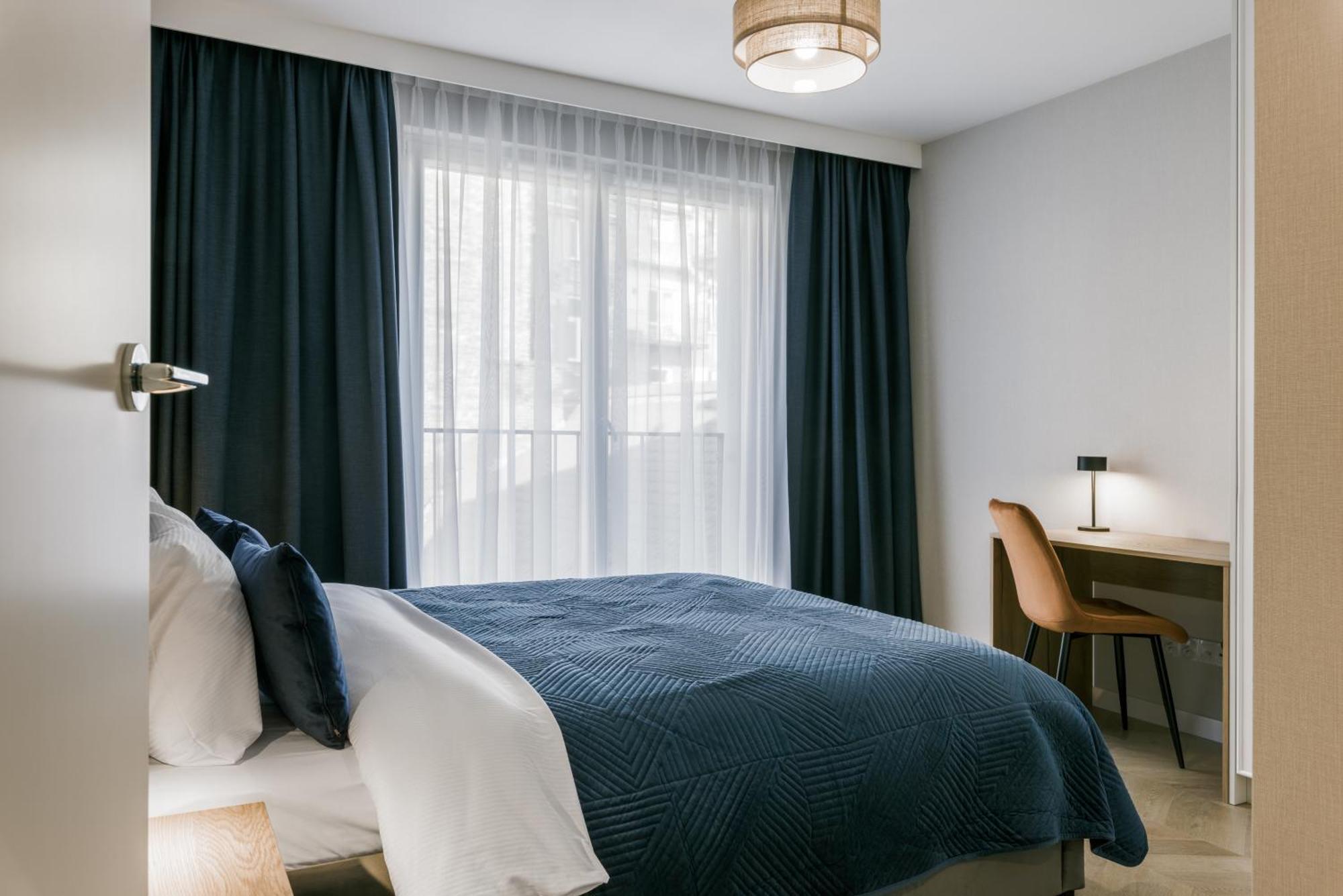 Apartment Metropolis Design *